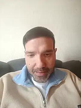 olivaissul online show from April 13, 1:34 pm