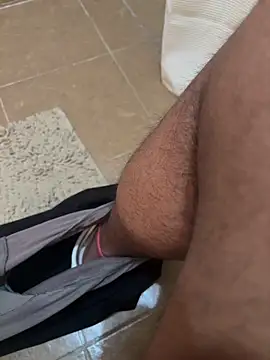 migueramm01 online show from April 9, 11:05 am