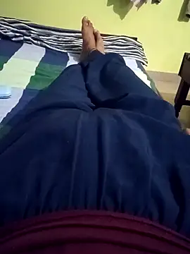 justin36438 online show from April 2, 10:56 am