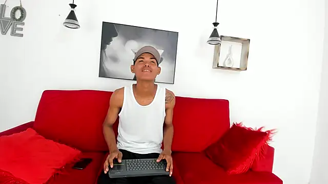 scary movie online show from April 6, 2:30 am