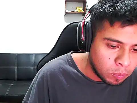 axellrz  online show from April 7, 2:33 am