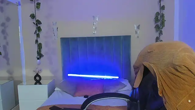 angel of sinn online show from April 14, 3:28 am