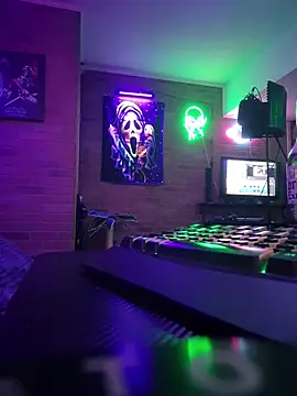chronic vibez online show from May 30, 1:49 am