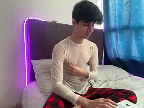  DavidPrince  online show from April 13, 6:30 pm