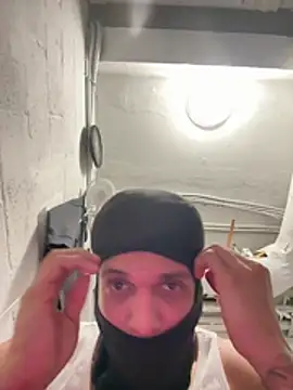 Thurealsexy online show from April 9, 7:09 pm