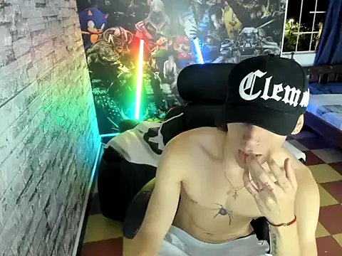 sebas jusa online show from May 12, 1:14 am
