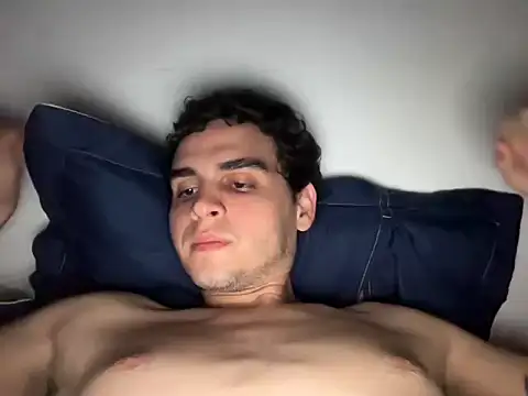 mateo-lins6 online show from April 14, 6:29 pm