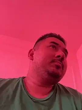 Hotboy925420 online show from April 13, 9:59 pm