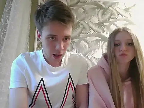 Stella yyyyy online show from April 16, 12:05 pm