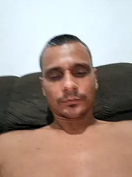 Wesley2027p online show from April 28, 1:55 am