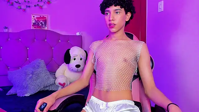 artemis jonnes  online show from April 20, 9:17 pm