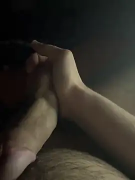 R2SHK online show from April 21, 1:19 am