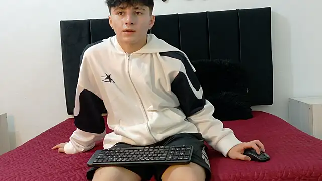 LunayDream online show from May 28, 11:52 am