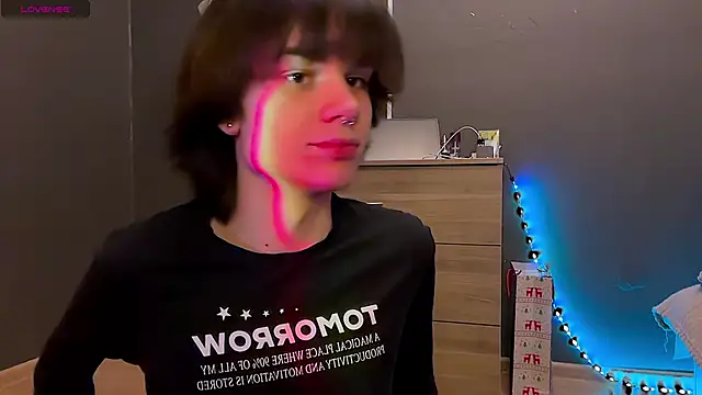 laski twink online show from May 14, 9:13 pm