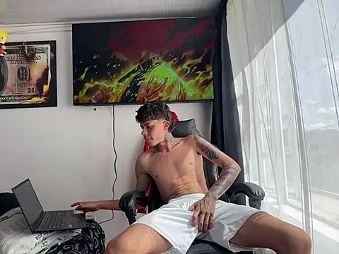 Jackdaniel001  online show from June 20, 2:44 pm