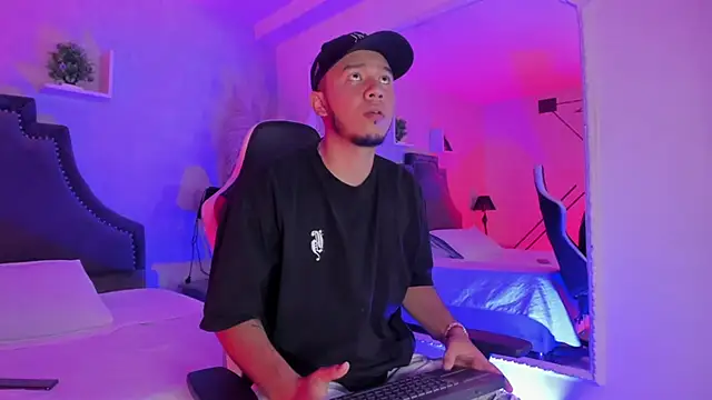 lyonGold  online show from April 26, 1:30 pm