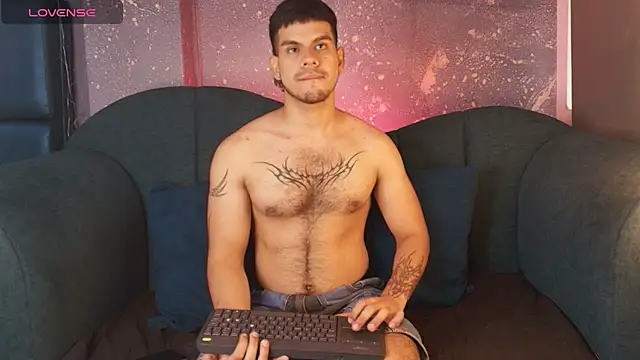 Derek Voss online show from July 15, 2:24 pm
