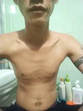 khanhkool96 online show from April 26, 2:36 pm