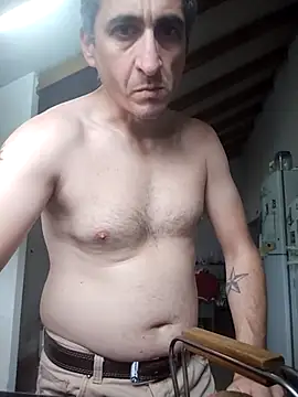 Alejandro83bsf online show from May 28, 2:37 pm