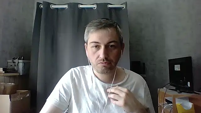 Max541991xx online show from April 27, 1:40 pm