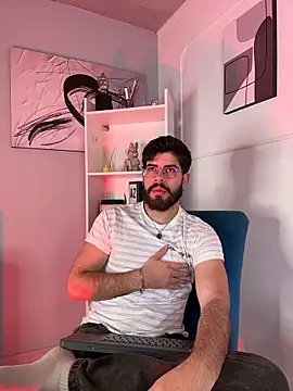 DomBoy  online show from May 25, 8:26 pm