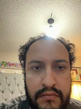 mariolievanos online show from April 30, 3:35 am