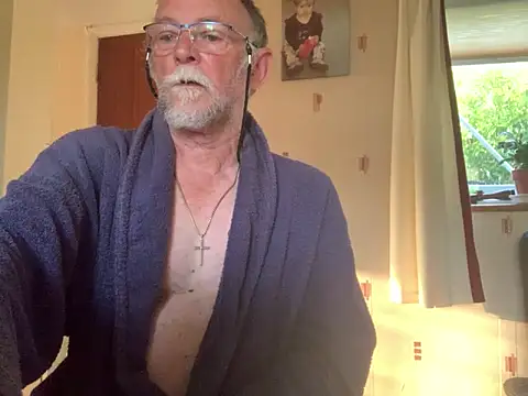 Moonraker64 online show from June 23, 5:23 am