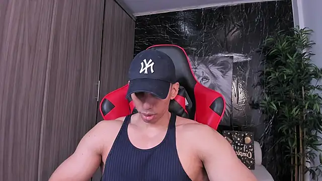 Erik castle online show from June 18, 2:33 pm