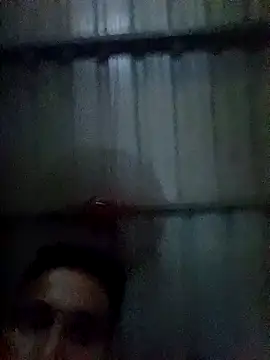 lloyd0007 online show from May 5, 4:36 am