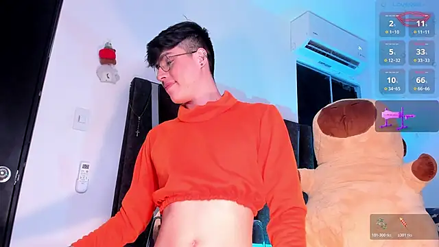 AdrianRushx online show from June 4, 3:23 am