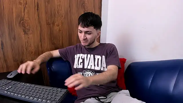 kavencastro online show from May 28, 2:09 am