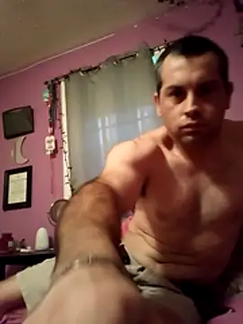 Johnathanleenol online show from June 22, 11:31 pm
