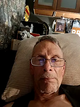truckdawg2023 online show from June 8, 8:10 pm