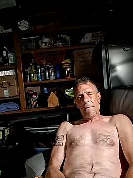 truckdawg2023 online show from June 18, 7:21 am
