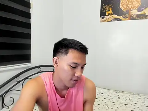 urfucker vinz online show from July 15, 3:29 pm
