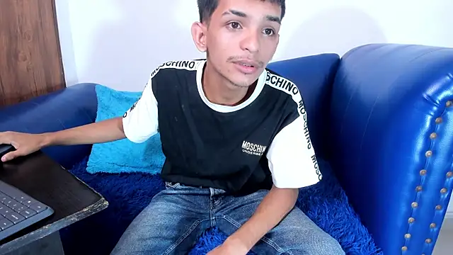 littlecum18 online show from July 23, 2:14 pm