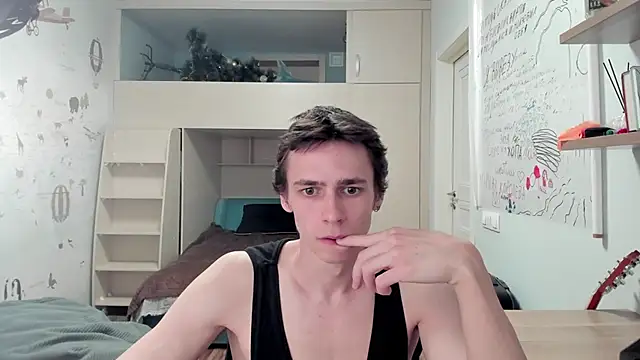 urgoddessboy online show from June 12, 7:55 pm