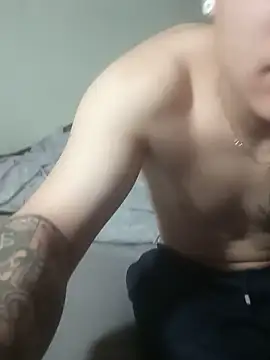 liam hot77 online show from July 2, 3:18 pm