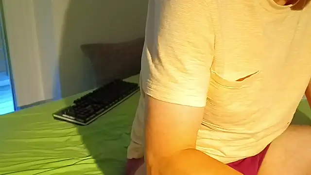 MIDAS42068 online show from June 20, 3:33 am