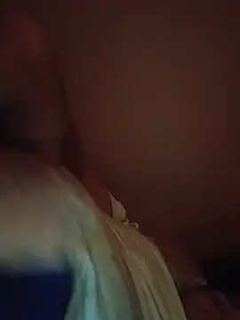 Uzi42091 online show from July 28, 4:20 am