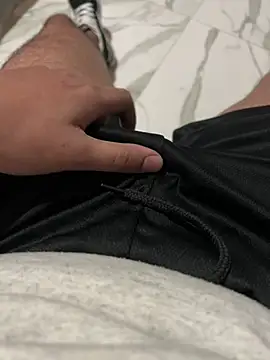 guimatos28 online show from July 16, 1:34 am