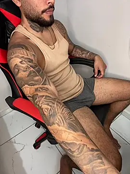 Noah tatuado online show from July 23, 10:51 pm