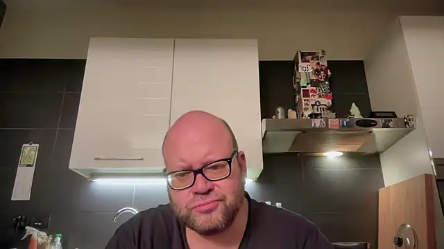 theitalianbear online show from May 7, 2:44 am