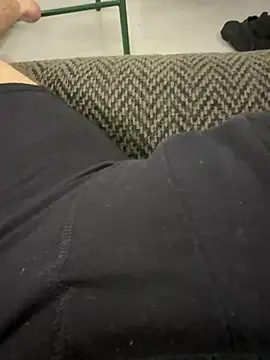 ftmguy20 online show from August 5, 1:49 pm