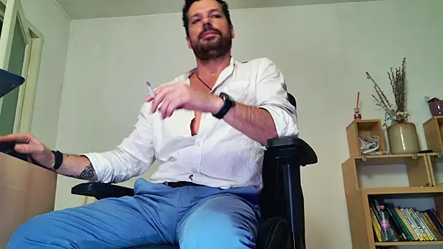 ChrisKox online show from April 29, 6:25 pm