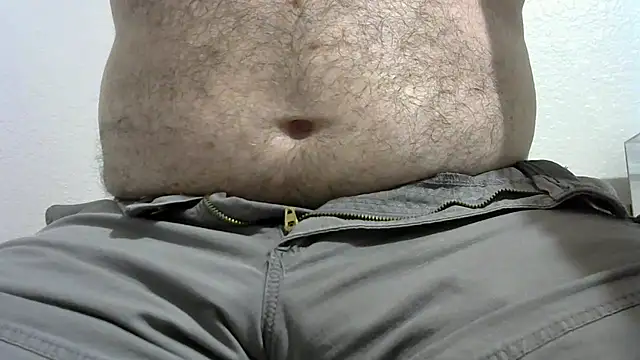 Snapshot of 1chatter3 chatting on October 24, 8:43 pm 1chatter3 online show from October 24, 8:43 pm