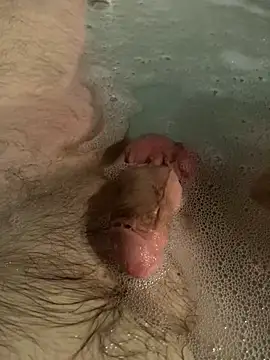 Ich00081 online show from April 9, 6:25 pm