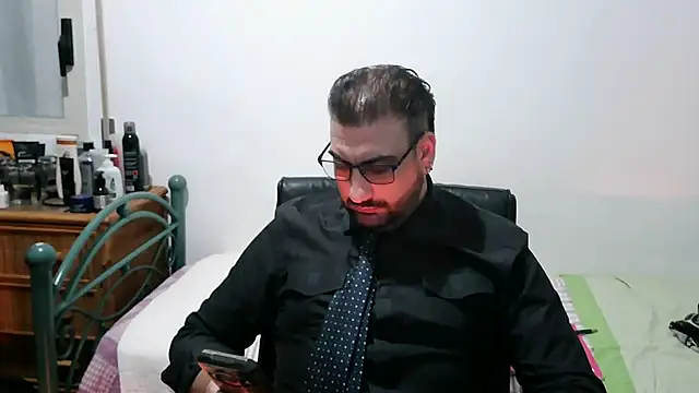 Italian dark desire online show from February 3, 11:43 pm