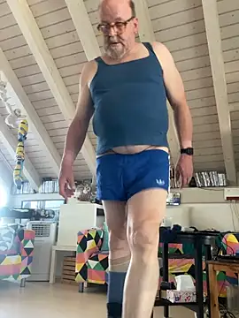wankcellar online show from June 18, 11:59 am