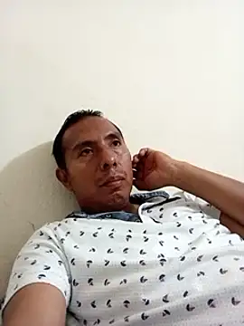 Snapshot of desnudo_Sexoxo chatting on December 7, 12:20 am desnudo Sexoxo online show from December 7, 12:20 am